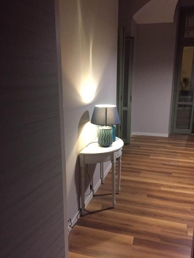 Piazza Castello Apartment *