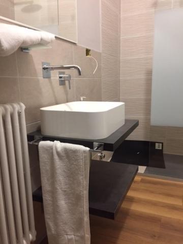 Piazza Castello Apartment *